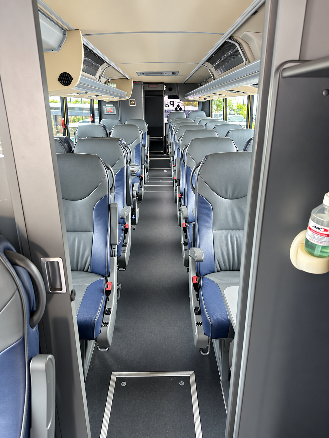Rear cabin